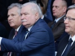 Экс-президенты Польши заявляют, что правящая PiS уничтожает государство