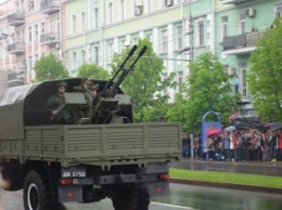 Боевики "ДНР" проведут 9 мая парад с участием военной техники, вопреки предупреждению ОБСЕ