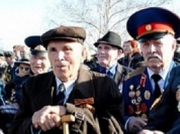 Сколько потратили на ветеранов Днепропетровск и Черкассы