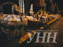 Традиционная Пасхальная корзина в Ужгороде будет стоить 311 грн, закарпатская - на 30% дороже
