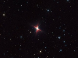 Hubble сделал фото загадочного «красного квадрата» в созвездии Единорога