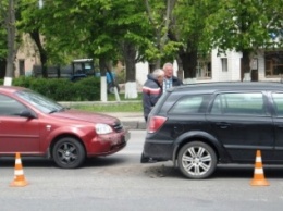 В Кировограде столкнулись две иномарки. ФОТО