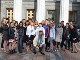 Журналисты из Луганской и Донецкой областей побывали на историческом заседании Верховной Рады Украины