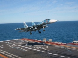 Россия перебросила в Крым истребители и штурмовики Северного флота