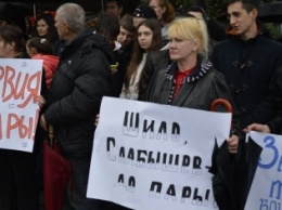 Запорожские предприниматели протестуют против коррупционного беспредела на таможне (фото, видео)