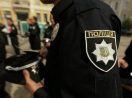 В Киеве ранили полицейского