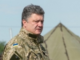 Что мешает ВСУ воевать успешнее? Порошенко назвал три проблемных аспекта в украинской армии