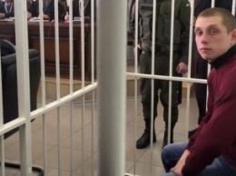 Патрульному Олейнику на два месяца продлили домашний арест