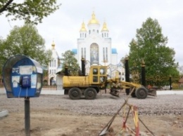 Храм всех Святых к Пасхе получит новый тротуар