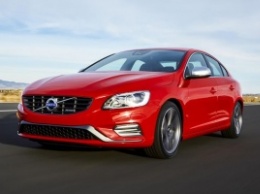 Новый Volvo S60 будет оснащен трехцилиндровыми моторами