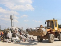 Оккупированный Севастополь погряз в мусоре: чиновники экономят на утилизации отходов