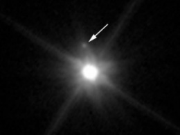 «Хаббл» обнаружил «застенчивую» луну на окраине Солнечной системы (фото)
