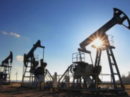Bloomberg: цена на нефть марки Brent рухнула до 47,37 долл. за баррель