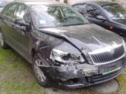 Маевка в Кременчуге: пьяный водитель врезался в маршрутку и скрылся с места происшествия (ФОТО)