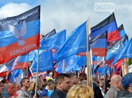 Вчера в Донецке «ДНР» согнала горожан на первомайскую демонстрацию