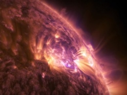 NASA показало солнечную вспышку на видеозаписи высокой четкости