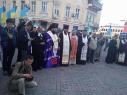 Около 300 человек собрались в Одессе на панихиду по погибшим 2 мая