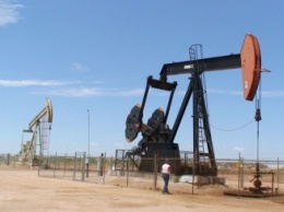 Мировые цены на нефть резко устремились вниз