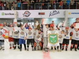 Славянск и Краматорск одержали победу в Детской хоккейной лиге (фото)