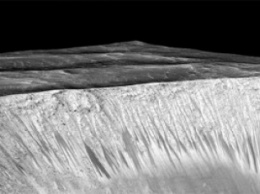 На Марсе нашли кипящую воду