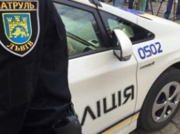 Преступник в Тернополе сам попросился в патрульную машину