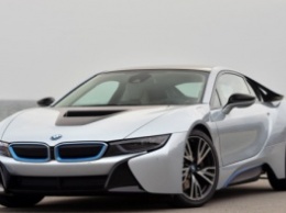 В 2017 году BMW представит обновленный i8