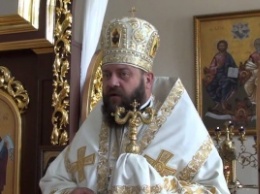 Священники Киевского патриархата доставят военным в АТО сотни пасок и "крашанок"