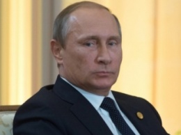 Путин тайно присвоил заместителям Шойгу героя России