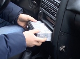 Автоворы на Николаевщине вытащили из автомобиля аккумулятор и автомагнитолу