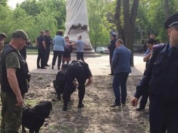 В Полтаве пытались подорвать памятник Мазепе