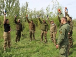 Украинские десантники проходят учения по стандартам НАТО (ФОТО)