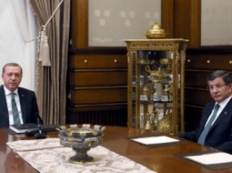 Турецкий премьер-министр Давутоглу уйдет в отставку