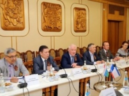 В Крым приехали парламентарии из Тюменской области и Ямало-Ненецкого автономного округа (ФОТО)