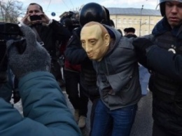 В центре Москвы задержали двух "Путиных"