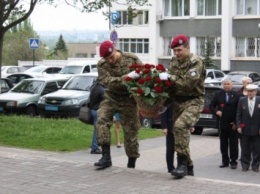 Полицейские Запорожья почтили память ветеранов
