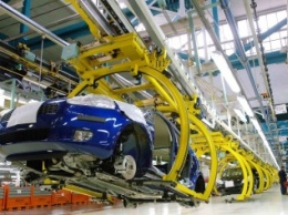 В России могут закрыться шесть автомобильных заводов - аналитики