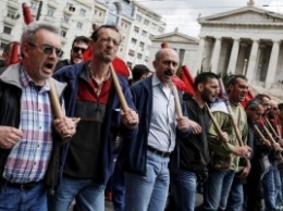 Двухдневная забастовка в Греции парализовала жизнь страны