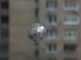 Полиция начала расследование относительно выстрела в окно киевской квартиры