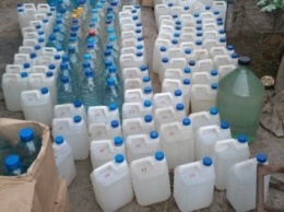 В Сумской области правоохранители обнаружили более 2000 литров спирта