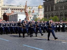 Марш "Прощание Славянки" завершил генеральную репетицию парада Победы 2016 года
