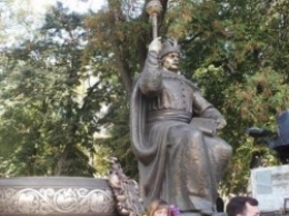 Порошенко в Полтаве открыл памятник Ивану Мазепе