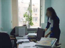 Чиновника РГА в Одессе задержали на взятке