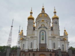 В Донецке открыли московский храм в стиле украинского барокко (фото)