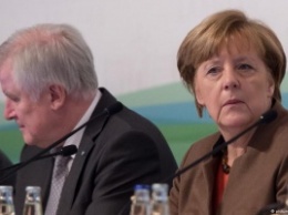 Опрос: Популярность блока Меркель упала до самого низкого уровня за 4 года