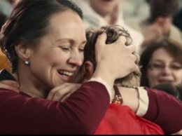 День матери: в сети появилась трогательный ролик о самых важных людях (ВИДЕО)