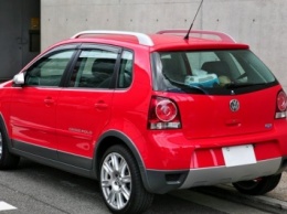 В сети появились изображения Polo Crosss от Volkswagen
