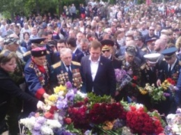 Церемония возложения цветов в Одессе прошла спокойно (ФОТО)