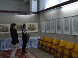 На выставке в краеведческом музее представлено "Далекое дорогое" художника Степана Головатого (ФОТО)