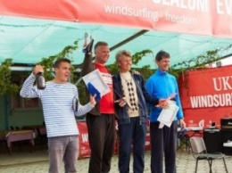 Победителем среди мастеров по виндсерфингу стал спортсмен из Бердянска