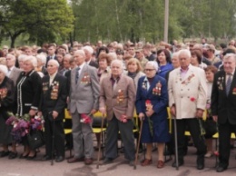 В Димитрове (Мирнограде) отметили очередной День Победы «со слезами на глазах»